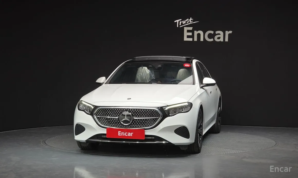 Mercedes-Benz E-Class 2024 E200 Avantgarde