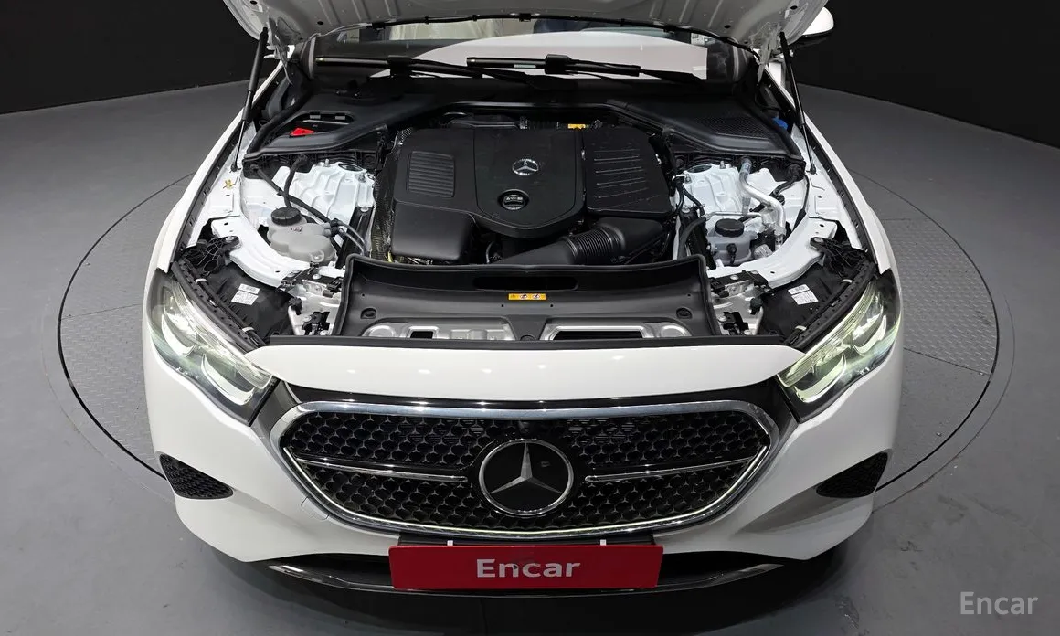 Mercedes-Benz E-Class 2024 E200 Avantgarde