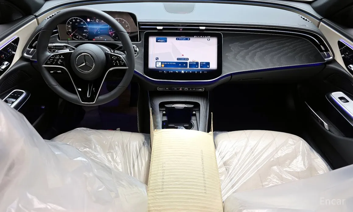 Mercedes-Benz E-Class 2024 E200 Avantgarde