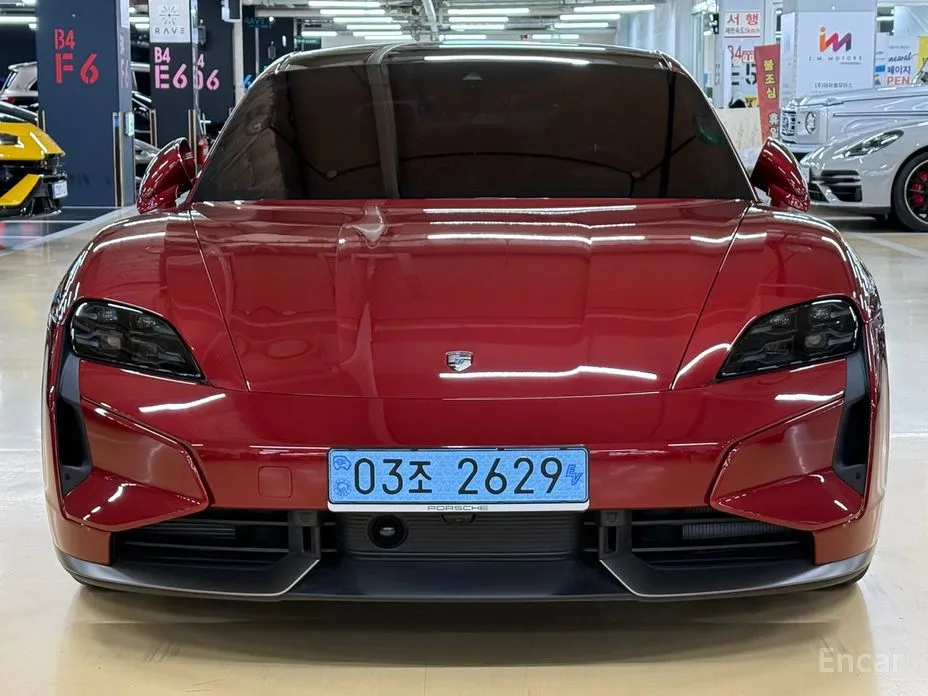 Porsche Taycan 2020 Turbo