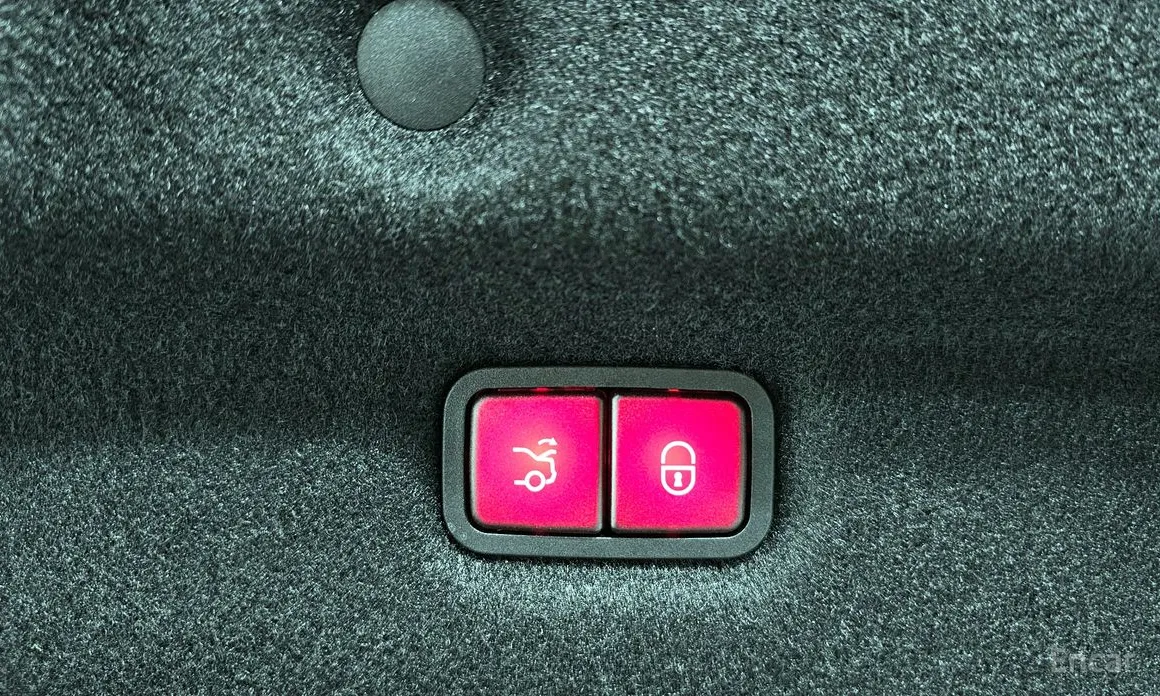 Mercedes-Benz SL-Class 2023 AMG SL63 4MATIC+