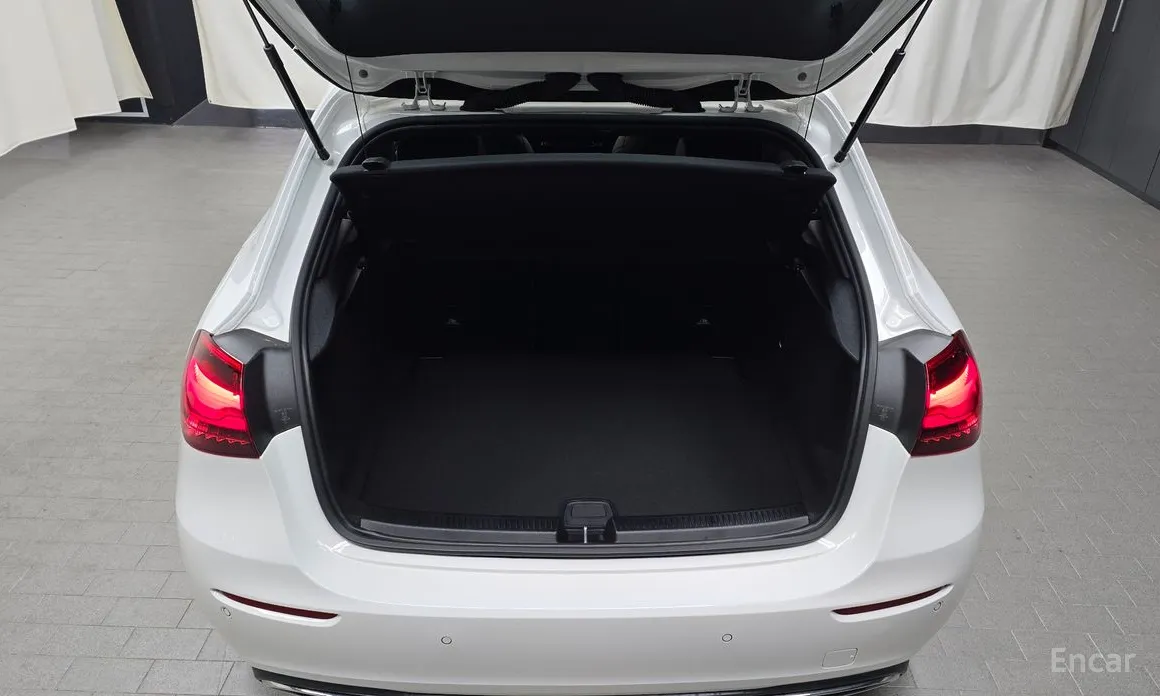 Mercedes-Benz A-Class 2019 A220 Hatchback