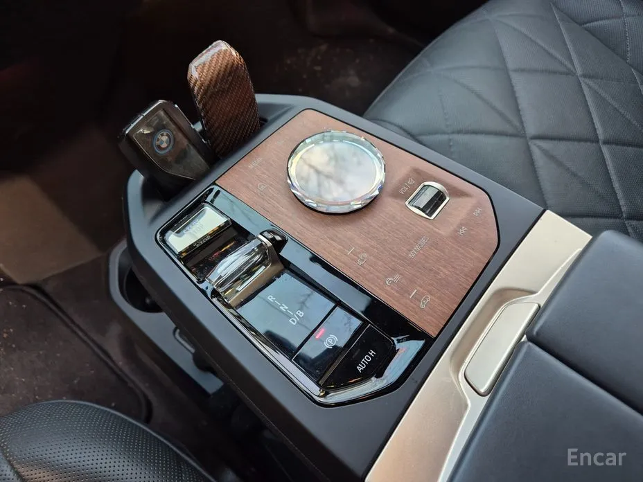 BMW iX 2021 xDrive50 Sports Plus