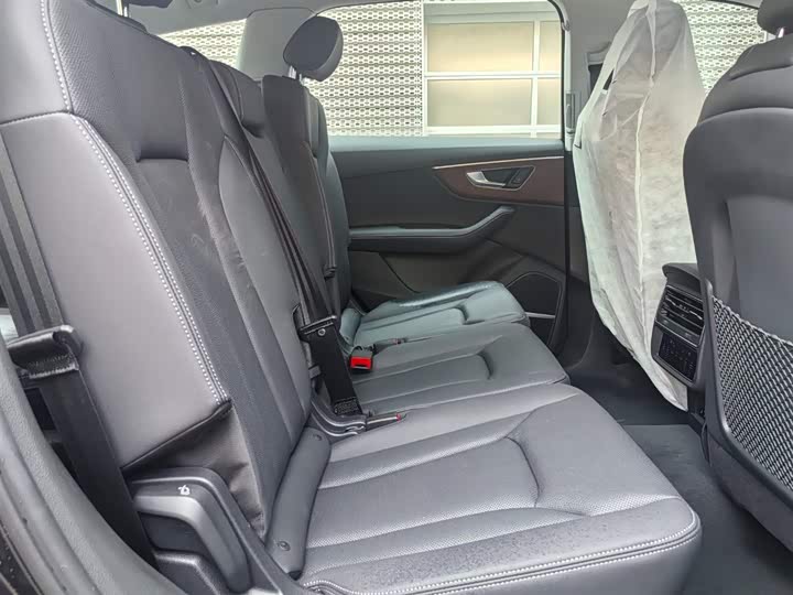 Audi Q7 2025 2025款 55 TFSI quattro S line运动型