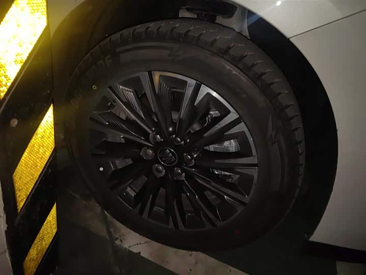 Buick GL8 ES 2025 2025款 陆尊 智享版