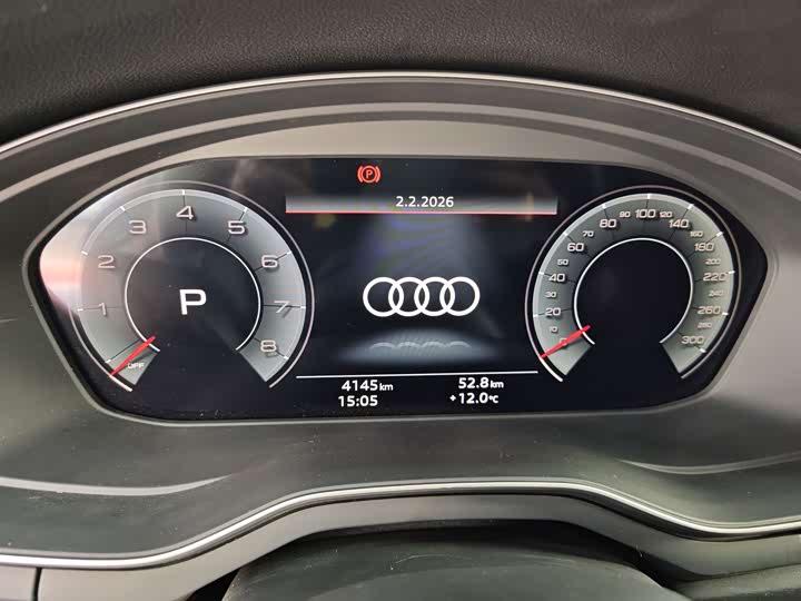 Audi A4L 2025 2025款 200万辆悦享版 40 TFSI 豪华动感型