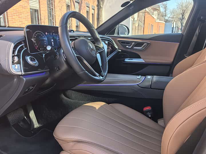 Mercedes-Benz E-Class Hybrid 2024 2024款 E 350 e L 插电式混合动力轿车