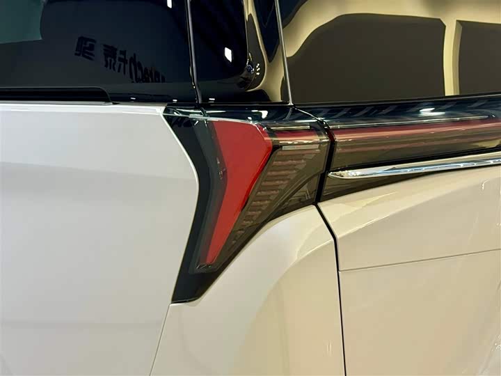 Buick GL8 ES 2025 2025款 陆尊 尊享版