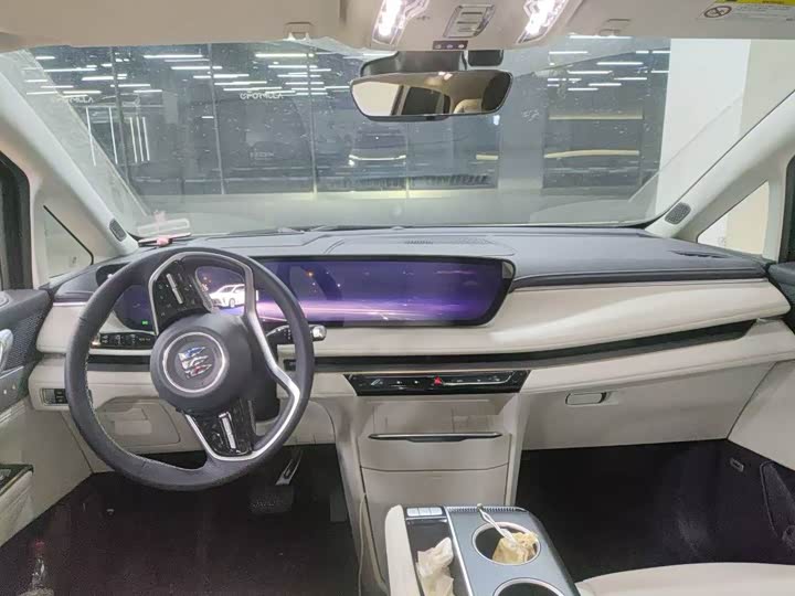 Buick GL8 Hybrid 2026 2026款 陆尊 奢享版