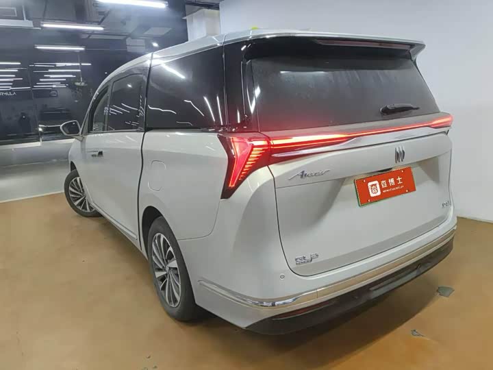 Buick GL8 Hybrid 2026 2026款 陆尊 奢享版