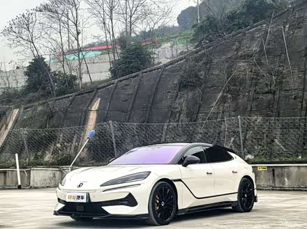 Denza Z9GT 2024 2024款 1100四驱Max版