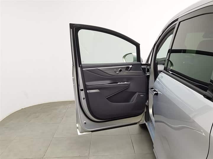 Buick GL8 ES 2025 2025款 陆尊 尊享版