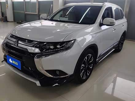 Mitsubishi Outlander 2021 2021款 2.4L 四驱致享版 5座