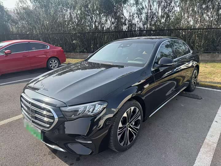 Mercedes-Benz E-Class Hybrid 2024 2024款 E 350 e L 插电式混合动力轿车