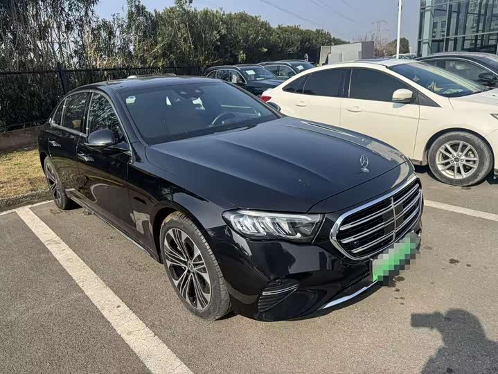 Mercedes-Benz E-Class Hybrid 2024 2024款 E 350 e L 插电式混合动力轿车