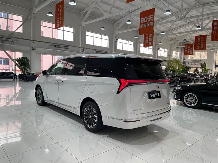 Buick GL8 ES 2025 2025款 陆尊 尊享版