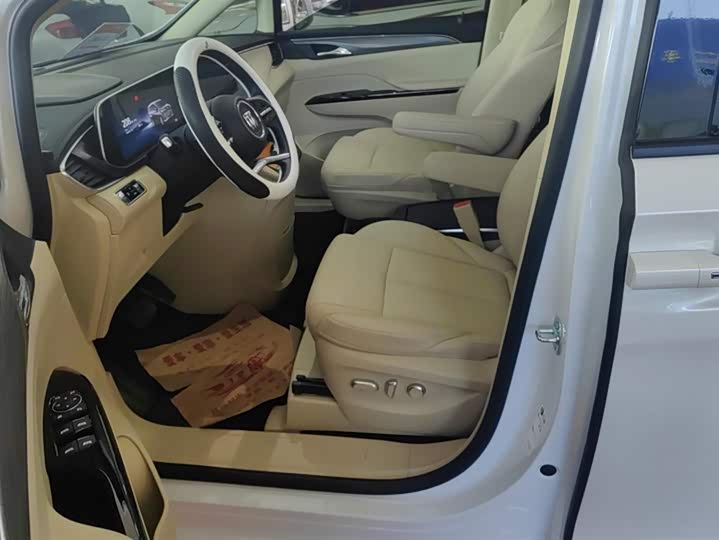 Buick GL8 ES 2025 2025款 陆上公务舱 先享版