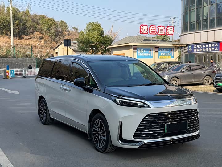 Buick GL8 Hybrid 2025 2025款 陆尚 智享版 7座