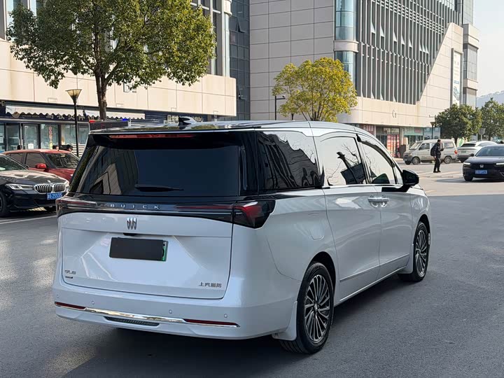 Buick GL8 Hybrid 2025 2025款 陆尚 智享版 7座