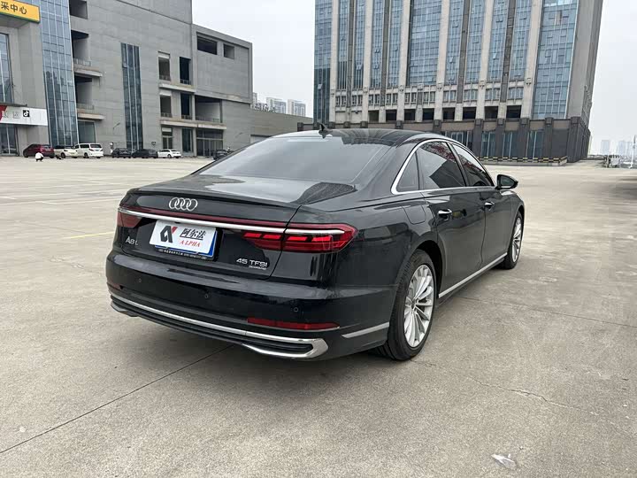 Audi A8 2025 2025款 A8L 45 TFSI quattro 豪华型