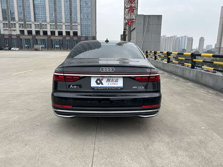 Audi A8 2025 2025款 A8L 45 TFSI quattro 豪华型