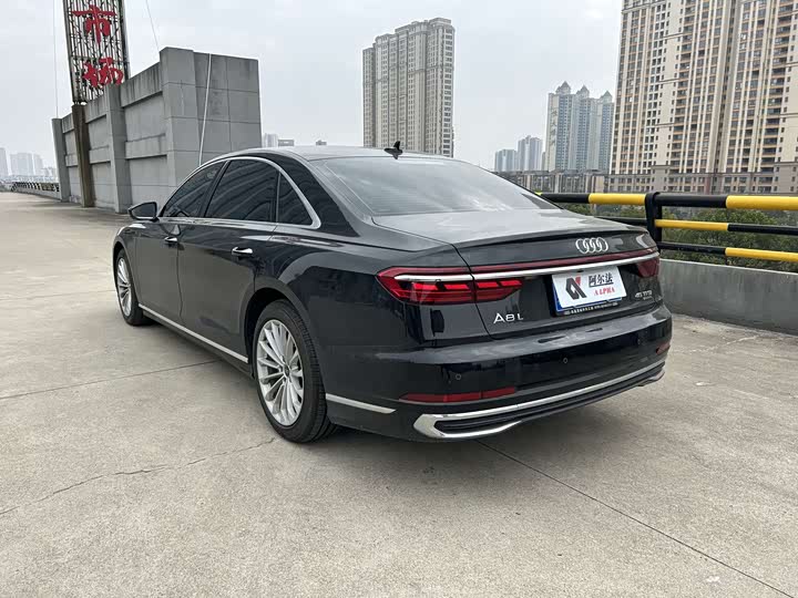 Audi A8 2025 2025款 A8L 45 TFSI quattro 豪华型
