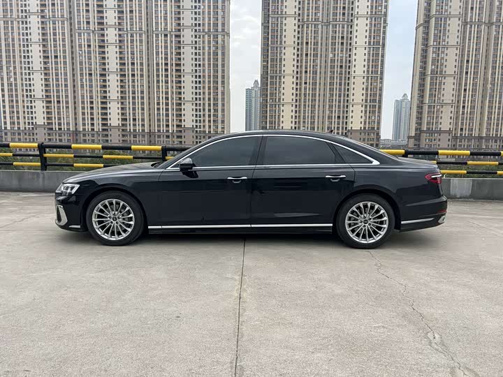 Audi A8 2025 2025款 A8L 45 TFSI quattro 豪华型