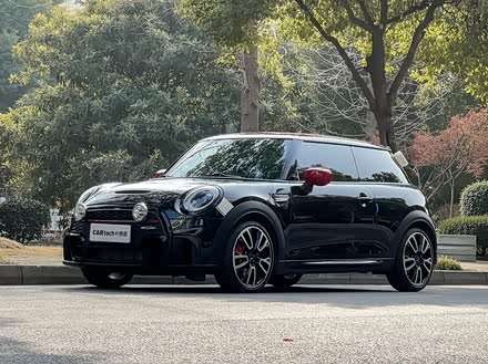 Mini Mini JCW 2023 2023款 2.0T JOHN COOPER WORKS Pat Moss纪念版