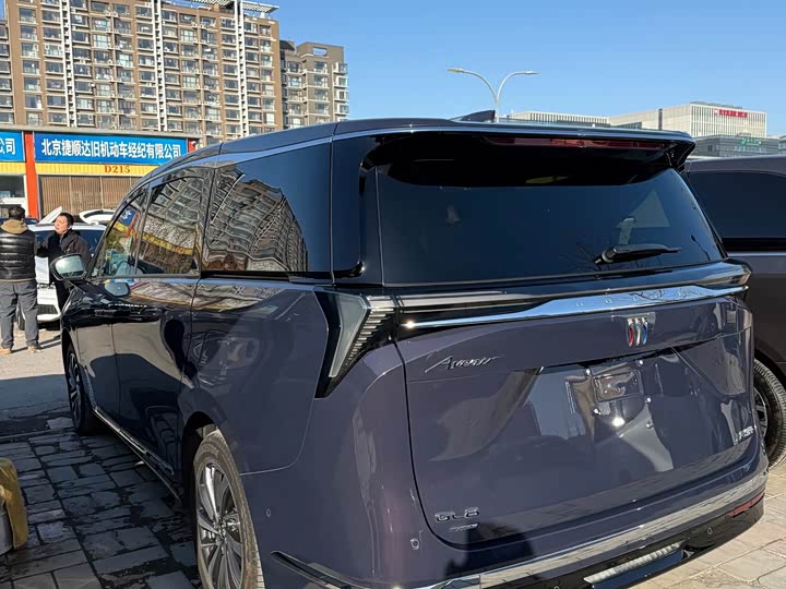 Buick GL8 Hybrid 2026 2026款 陆尊 奢享版