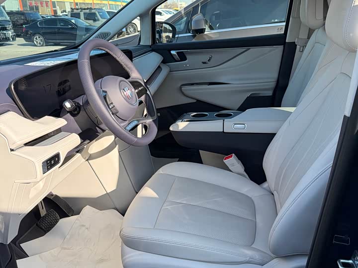 Buick GL8 Hybrid 2026 2026款 陆尊 奢享版