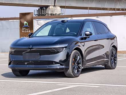 Zeekr 7X 2025 2025款 100kWh 长续航后驱智驾版