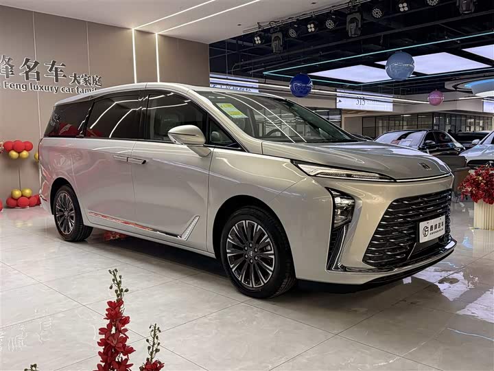 Buick GL8 ES 2025 2025款 陆尊 智享版