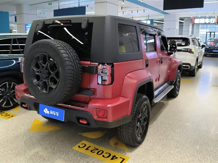 BAIC Beijing BJ40 2024 2024款 2.0D 刀锋英雄荣耀版