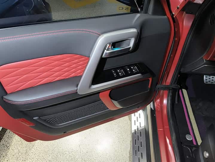 BAIC Beijing BJ40 2024 2024款 2.0D 刀锋英雄荣耀版