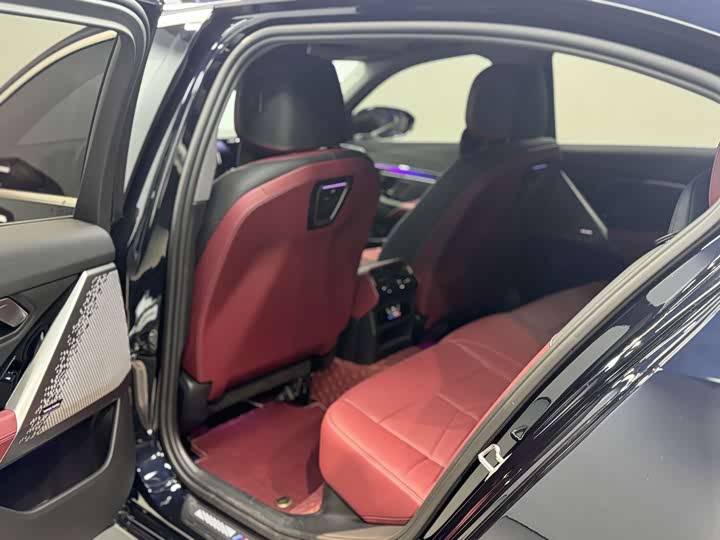 BMW i5 2025 2025款 eDrive 40L M运动套装