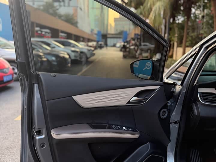 BYD Song Max Hybrid 2022 2022款 DM-i 105KM 旗舰型