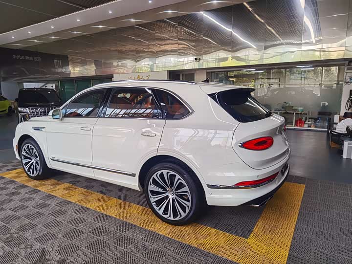 Bentley Bentayga 2022 2022款 4.0T V8