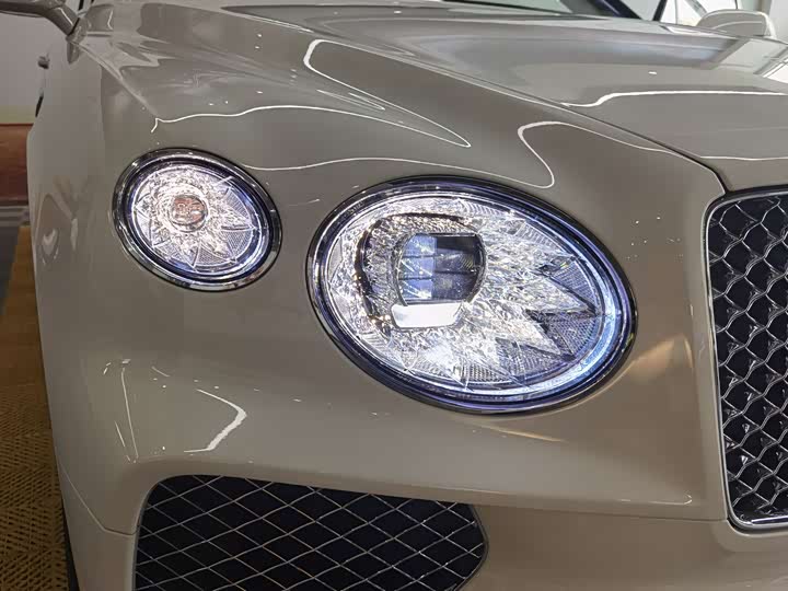 Bentley Bentayga 2022 2022款 4.0T V8