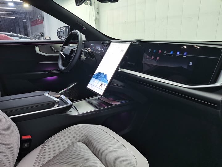 HiPhi Y 2023 2023款 560km 精英版