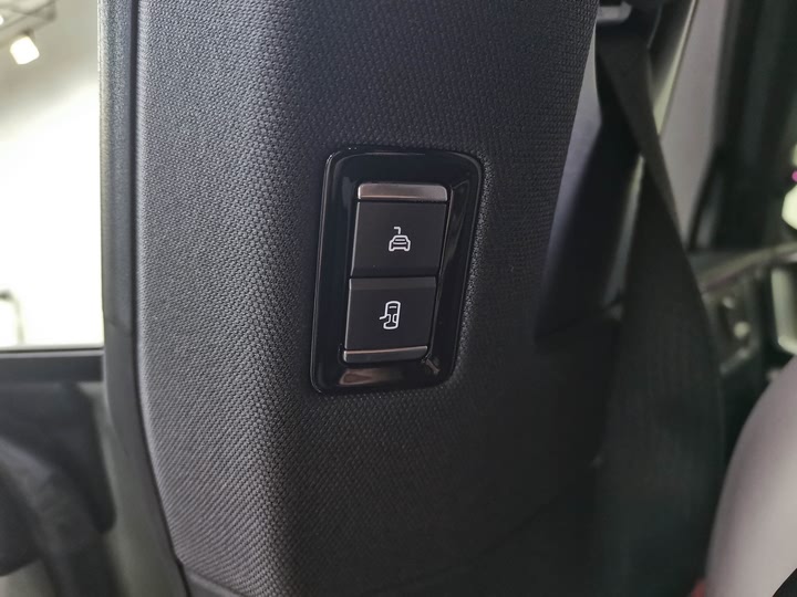 HiPhi Y 2023 2023款 560km 精英版