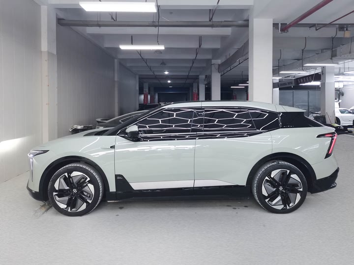 HiPhi Y 2023 2023款 560km 精英版