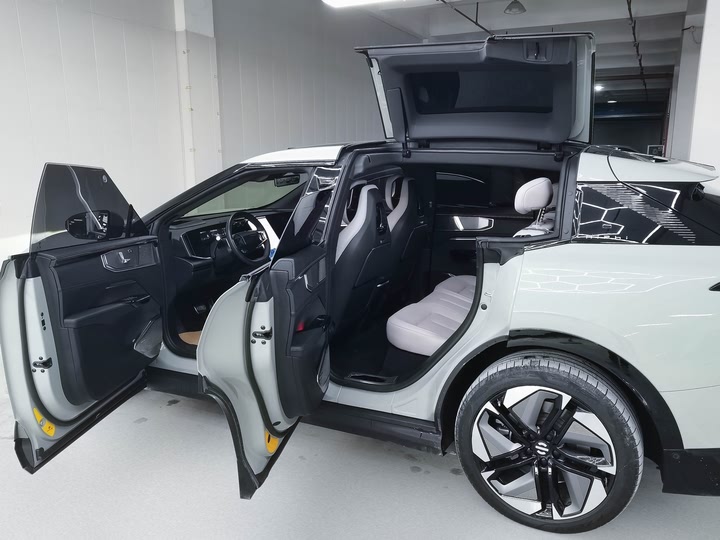 HiPhi Y 2023 2023款 560km 精英版