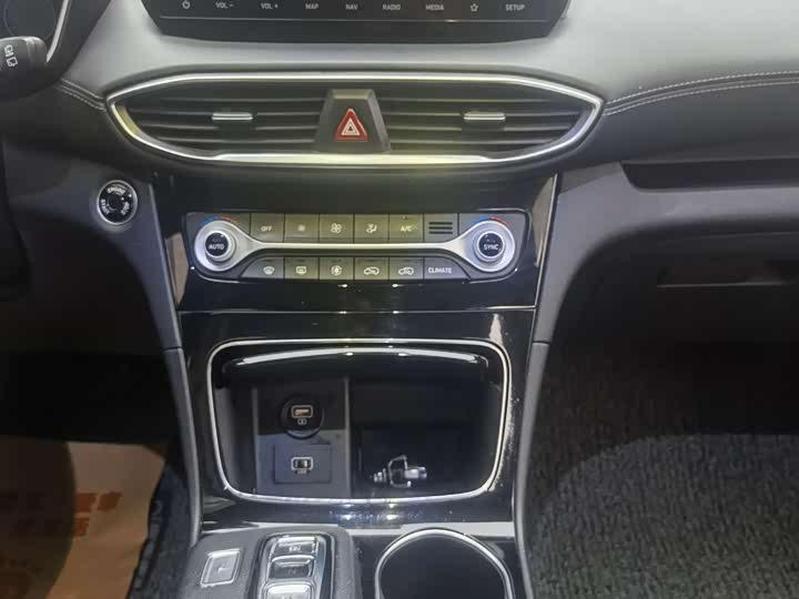 Hyundai Santa Fe 2020 2020款 380 TGDi 自动两驱GLS豪华版