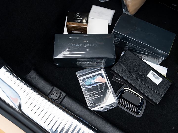 Mercedes-Benz Maybach S-Class 2022 2022款 S 680 4MATIC Virgil Abloh 限量版