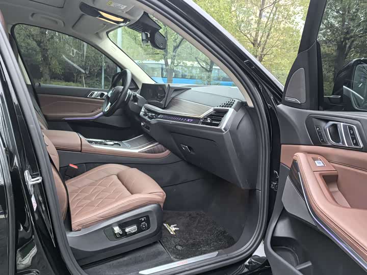 BMW X7 2023 2023款 xDrive40i 领先型豪华套装