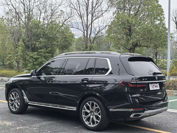 BMW X7 2023 2023款 xDrive40i 领先型豪华套装