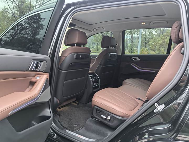 BMW X7 2023 2023款 xDrive40i 领先型豪华套装
