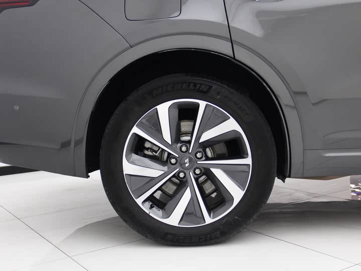 LiXiang One 2021 2021款 增程6座版