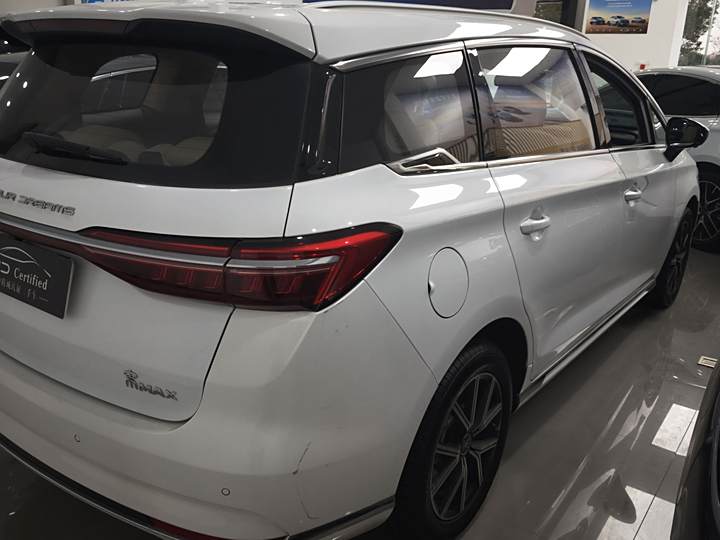 BYD Song Max Hybrid 2022 2022款 DM-i 105KM 旗舰型