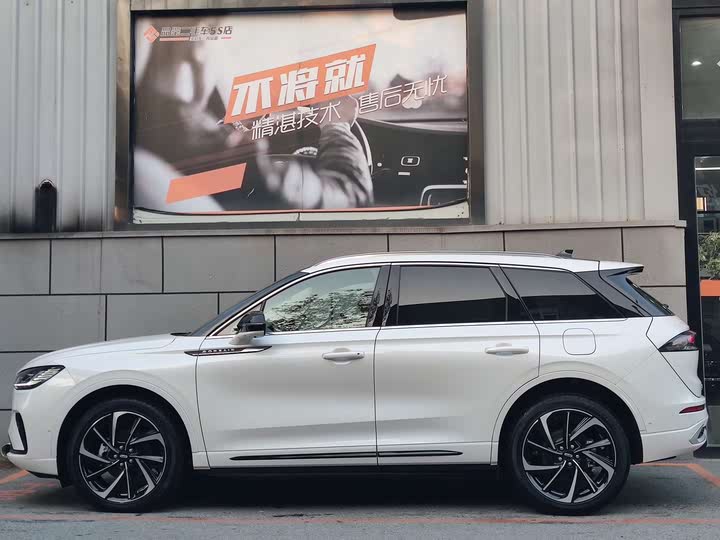 Lincoln Corsair 2024 2024款 2.0T 四驱尊耀版